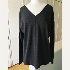 Outdoor Research V-Neck Westport Top in Heathered Black